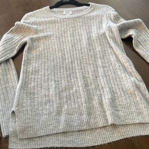 Old navy gray sweater in size small